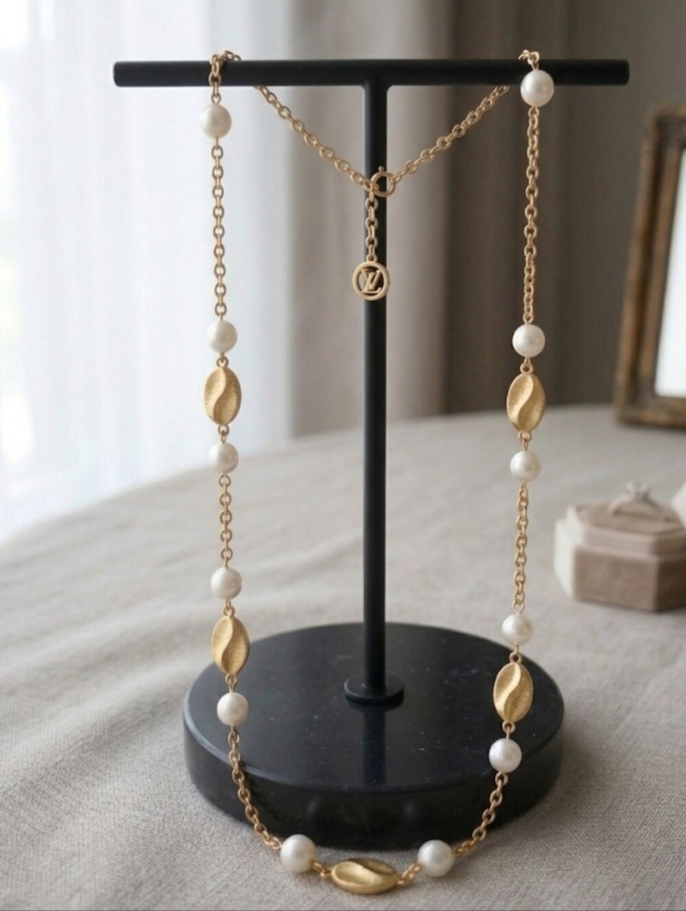 Givenchy Gold and Pearl Vintage Necklace, EUC